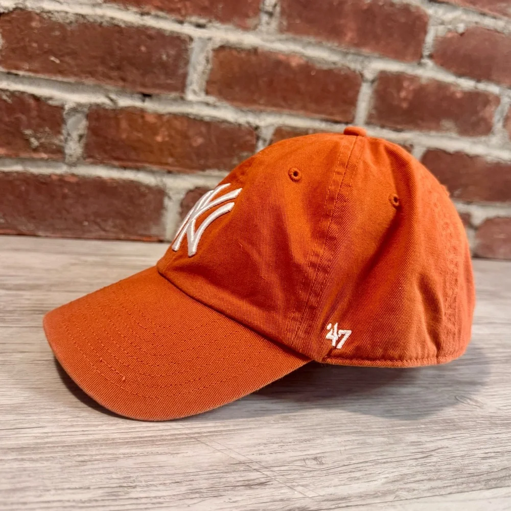 47 New York Yankees Adjustable Hat - Picture 6 of 10